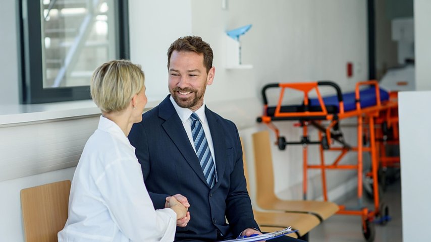 Lekarze wspierają zarządzających