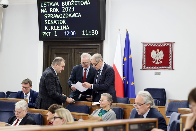 Senackie poprawki do ustawy budżetowej